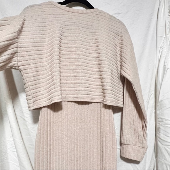 NWOT Cozy Cream Tiered Two Piece Knit Ribbed Sweater Dress Set Cropped SOFT - Picture 6 of 13